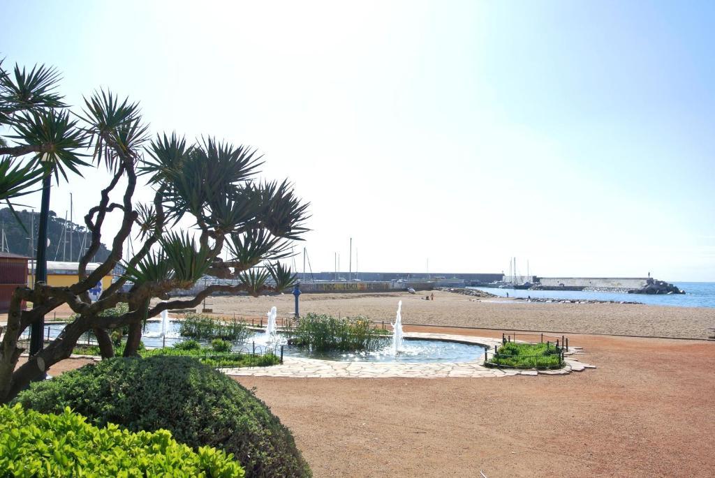 Aiguaneu Apartaments Center Blanes Luaran gambar